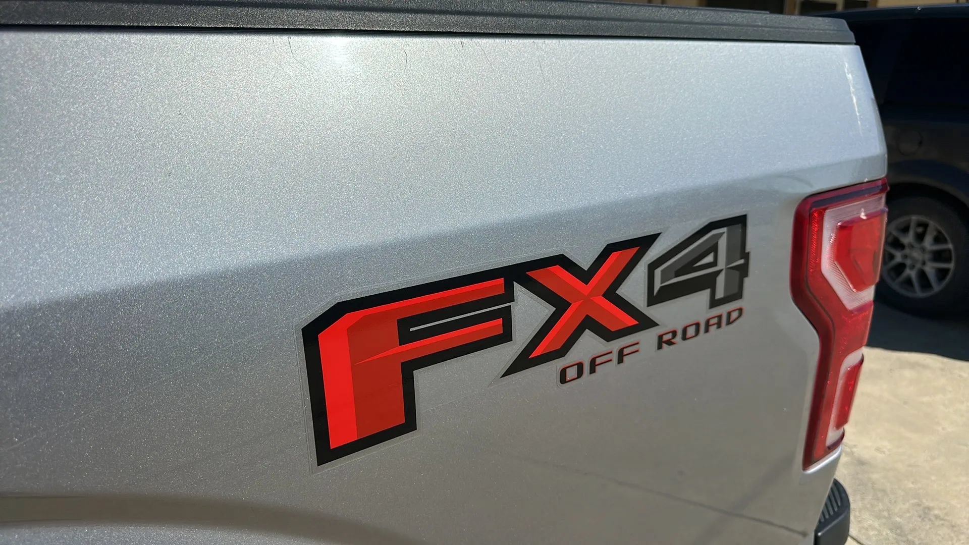 Used 2020 Ford F150 XLT w/ Equipment Group 302A Luxury AWD/4WD image 13