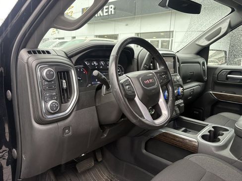 Used 2020 GMC Sierra 1500 Elevation w/ Elevation Value Package image 9