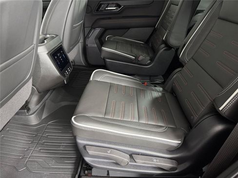 New 2026 GMC Yukon AT4 Ultimate w/ LPO, Floor Liner Package AWD/4WD image 22