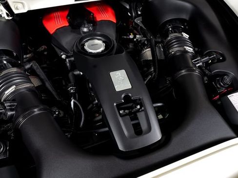 Used 2018 Ferrari 488 Spider RWD image 11