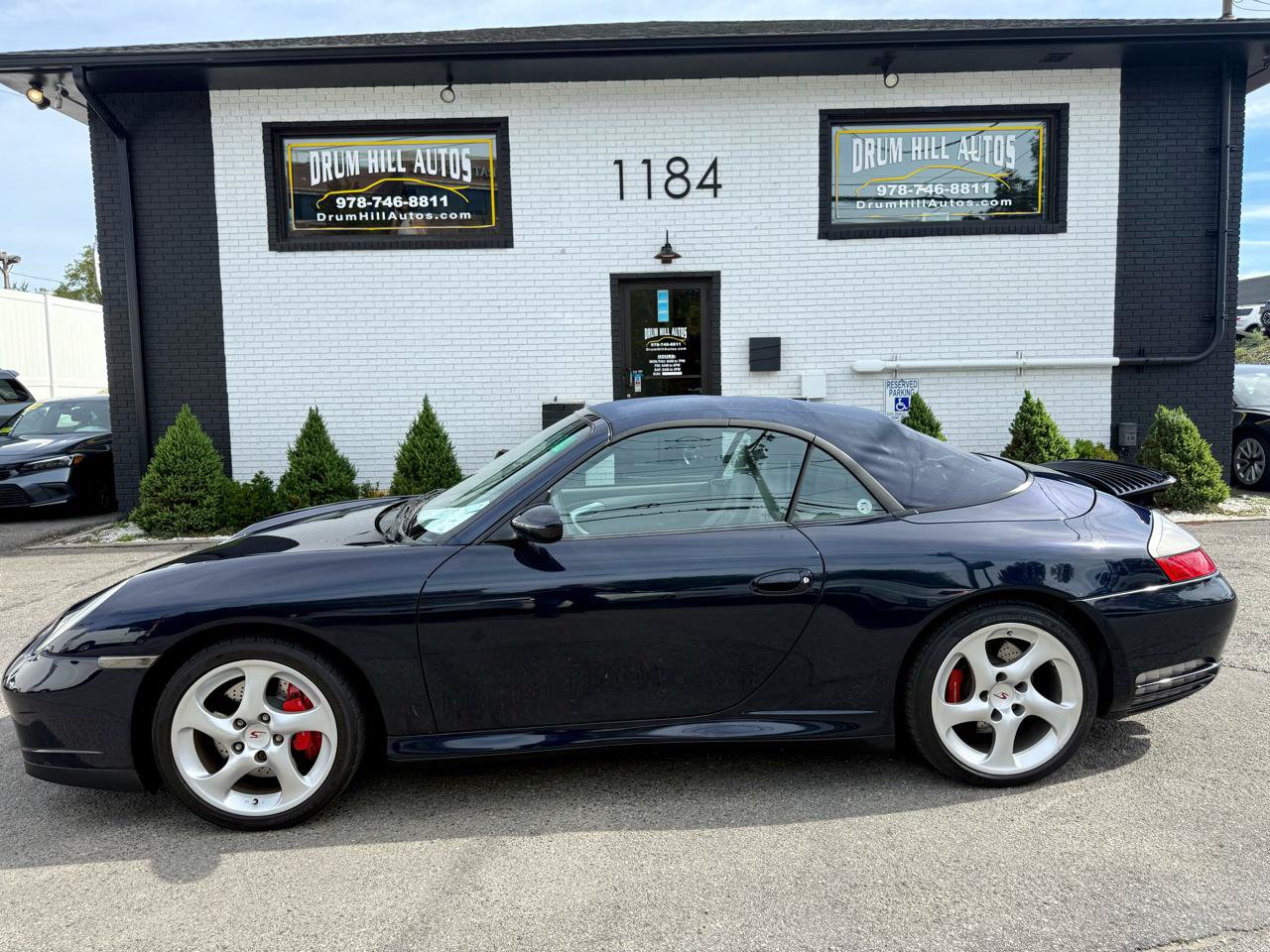 Used 2004 Porsche 911 Carrera 4S AWD/4WD image 30