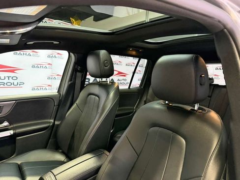 Used 2023 Mercedes-Benz GLB 250 w/ Premium Package image 25