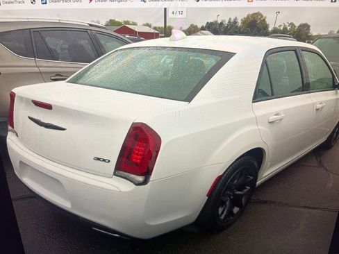 Used 2023 Chrysler 300 Touring w/ Sport Appearance Package RWD image 4
