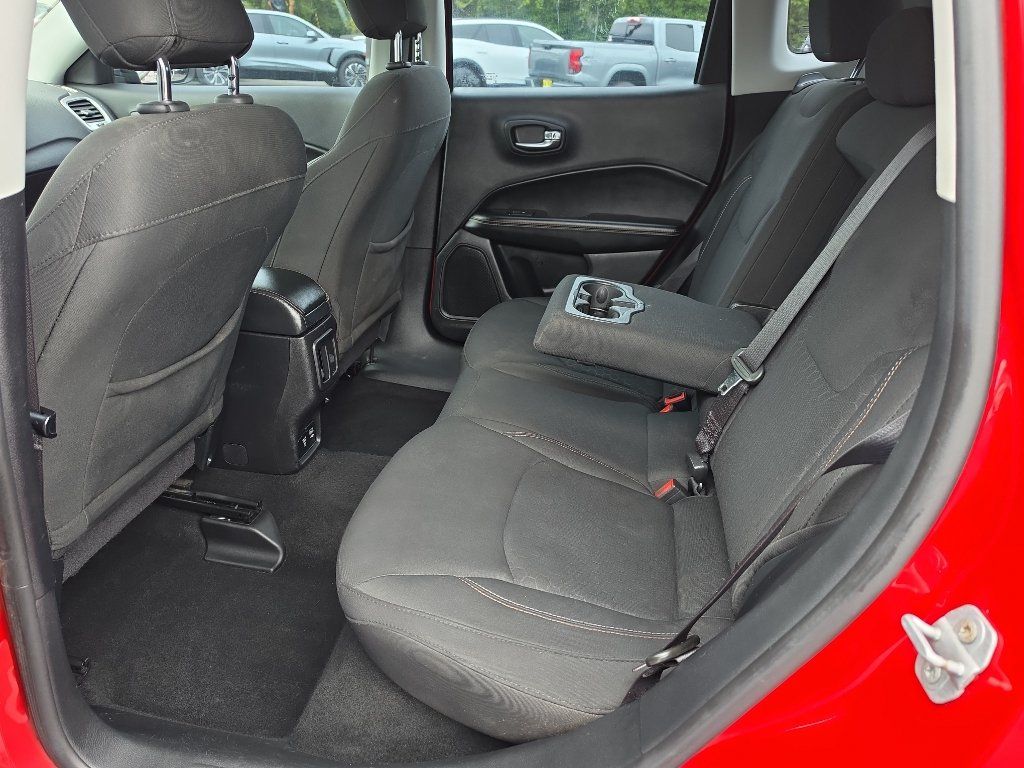 Used 2018 Jeep Compass Sport w/ Tech Group AWD/4WD image 16