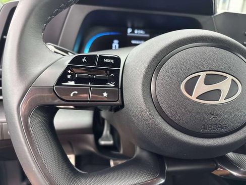 Certified 2025 Hyundai Elantra Sport FWD image 19