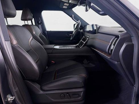 Certified 2025 Nissan Armada SL w/ Captain's Chari Seat Package AWD/4WD image 27