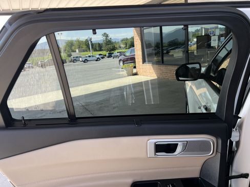 Used 2020 Ford Explorer Limited AWD/4WD image 56