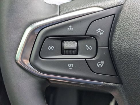 New 2026 Chevrolet Trax ACTIV w/ Sunroof Package FWD image 14