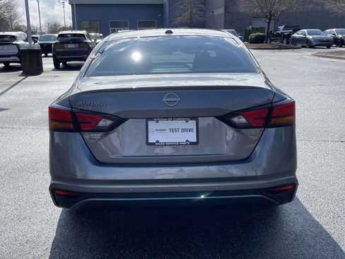 Used 2025 Nissan Altima 2.5 S image 4