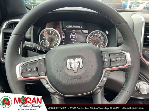 Used 2025 RAM 1500 Laramie AWD/4WD image 20