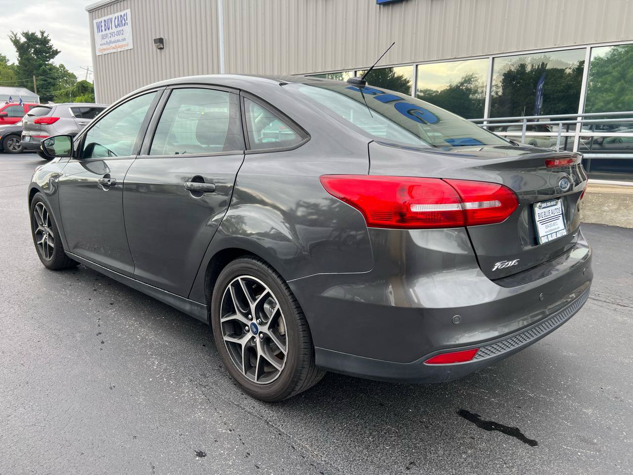 Used 2018 Ford Focus SEL FWD image 3