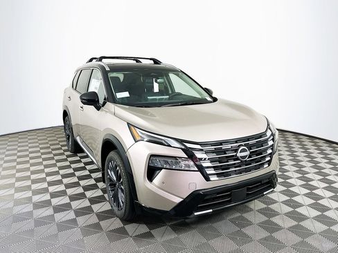 New 2026 Nissan Rogue Platinum w/ Platinum Premium Package image 3