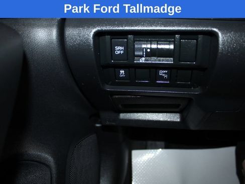 Used 2019 Subaru Crosstrek 2.0i Limited w/ Moonroof Package w/Navigation AWD/4WD image 18