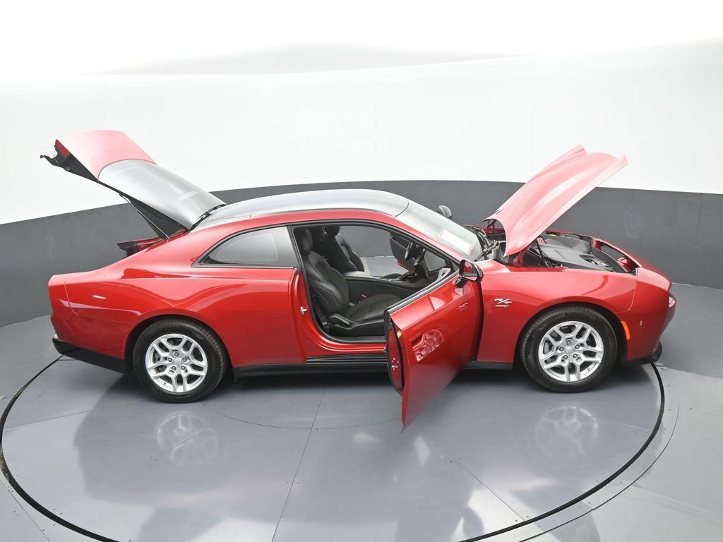 Used 2025 Dodge Charger Daytona R/T w/ Sun & Sound Package AWD/4WD image 70