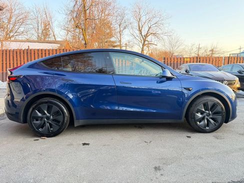 Used 2024 Tesla Model Y Long Range image 4