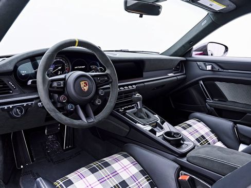 Used 2025 Porsche 911 GT3 RS RWD image 2