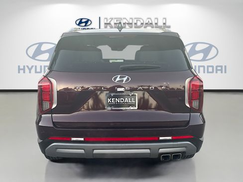 Certified 2024 Hyundai Palisade Limited image 5
