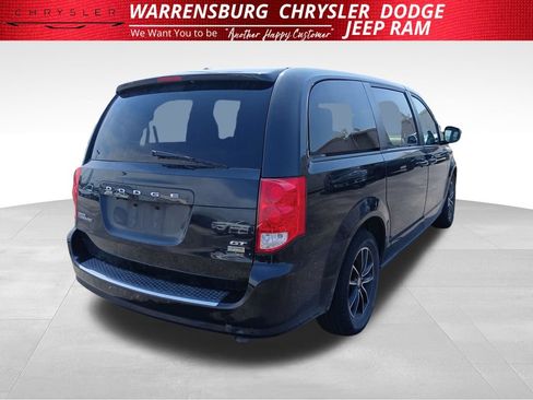 Used 2019 Dodge Grand Caravan GT FWD image 3
