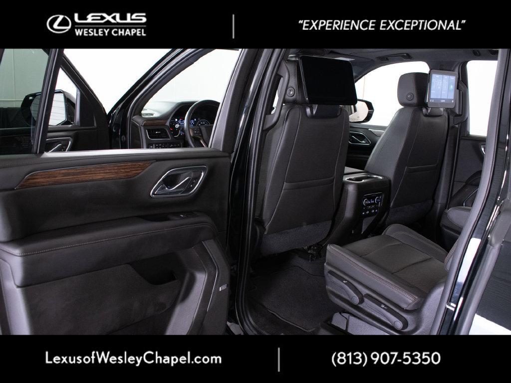 Used 2021 Chevrolet Suburban High Country AWD/4WD image 15