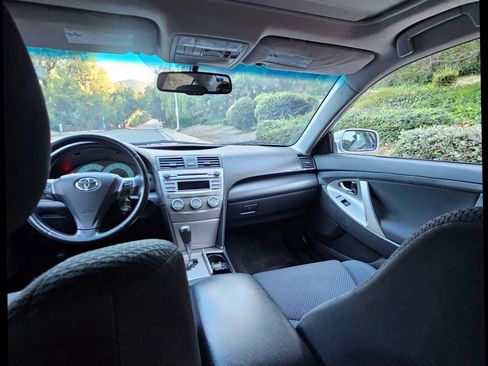 Used 2011 Toyota Camry SE image 39