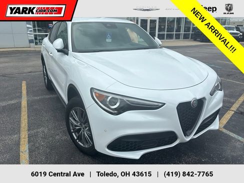 Used 2023 Alfa Romeo Stelvio Sprint AWD/4WD image 1