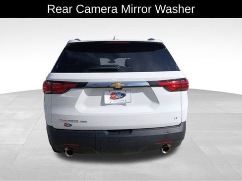 Certified 2023 Chevrolet Traverse LT w/ Rear Camera Mirror Package image 5