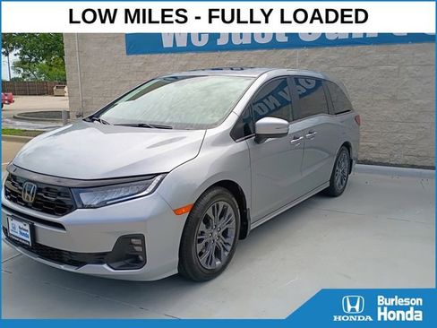 Used 2025 Honda Odyssey Touring image 18