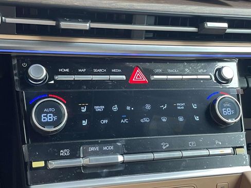 New 2026 Hyundai Santa Fe Limited FWD image 30