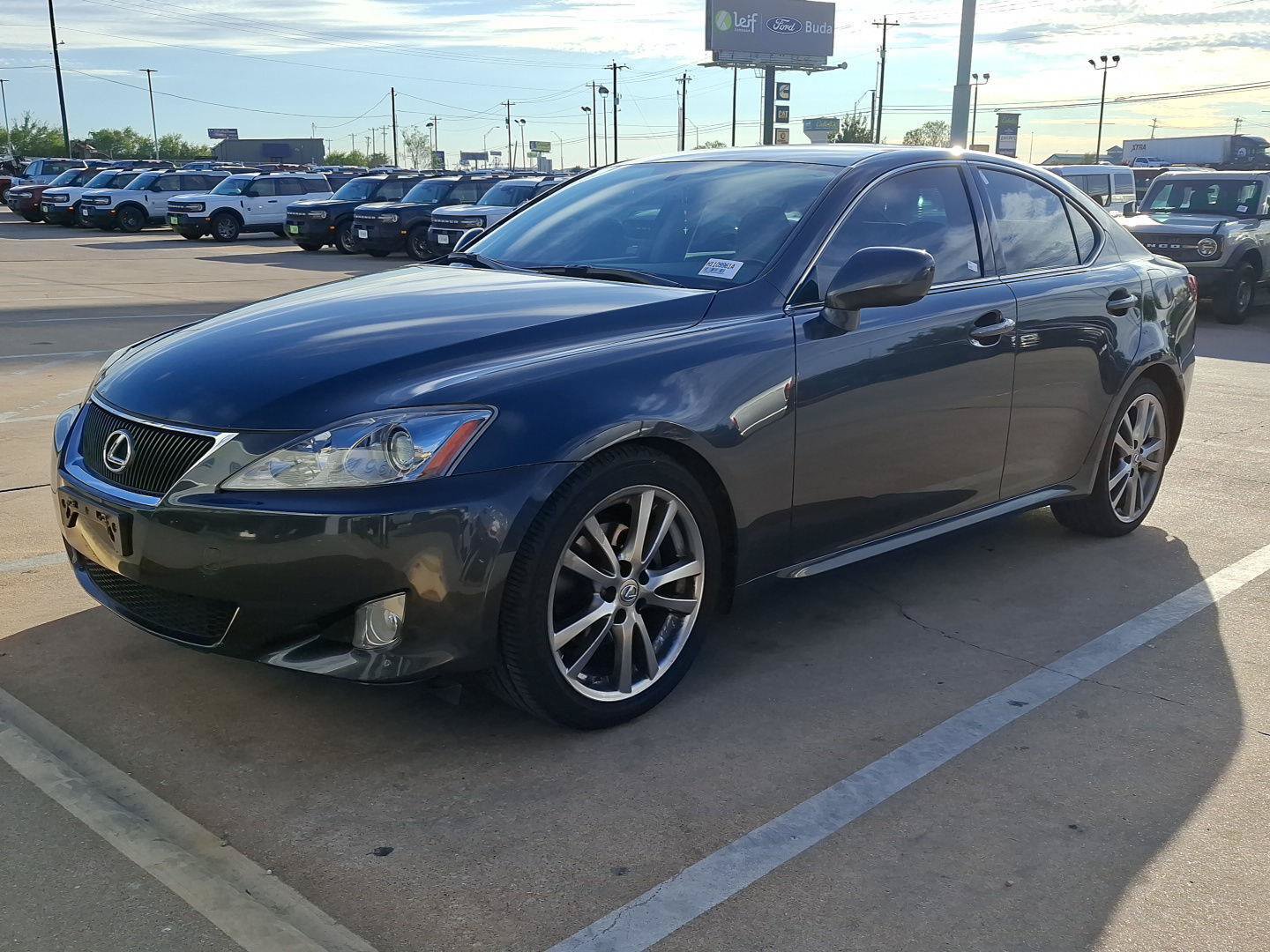Used 2008 Lexus IS 250 w/ Premium Pkg RWD image 3
