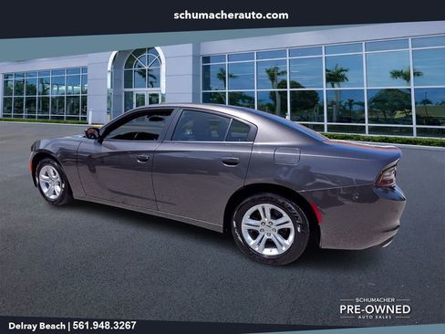 Certified 2022 Dodge Charger SXT RWD image 5