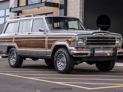 Used 1991 Jeep Grand Wagoneer AWD/4WD image 12