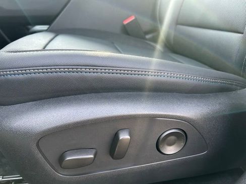 New 2026 Chevrolet Equinox EV LT w/ Convenience Package II image 19