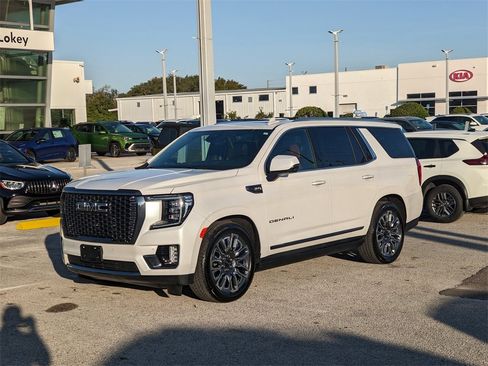 Used 2024 GMC Yukon Denali Ultimate image 2