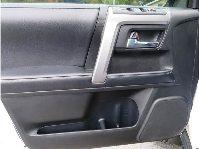 Used 2018 Toyota 4Runner SR5 Premium AWD/4WD image 13