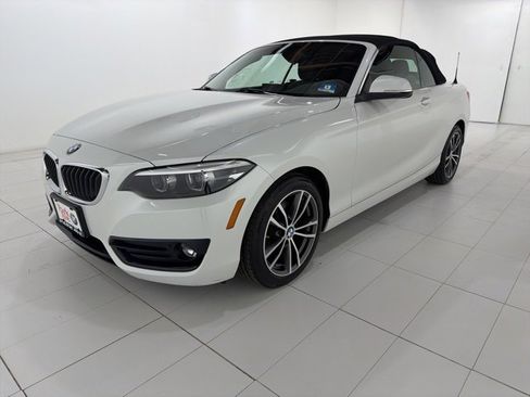 Used 2018 BMW 230i xDrive Convertible image 1