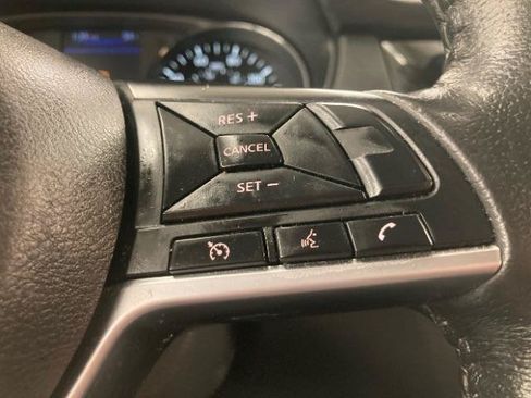 Used 2020 Nissan Rogue SV AWD/4WD image 24