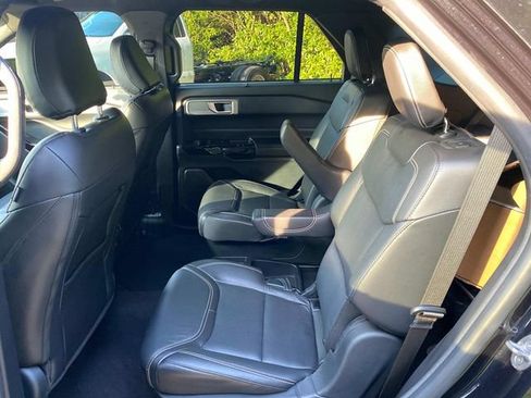 Used 2021 Ford Explorer ST w/ Equipment Group 401A AWD/4WD image 9