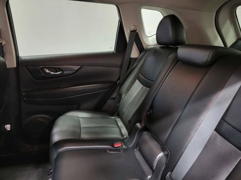 Used 2019 Nissan Rogue SL w/ Premium Package AWD/4WD image 13