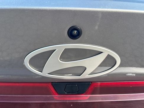 Used 2024 Hyundai Elantra SEL FWD image 14