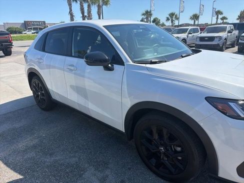 Used 2024 Honda HR-V Sport image 7