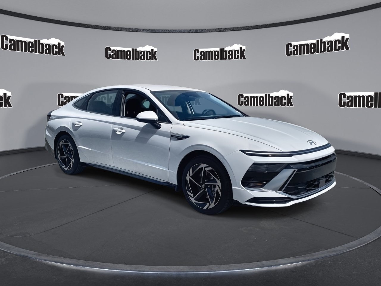 Used 2026 Hyundai Sonata SEL FWD image 1