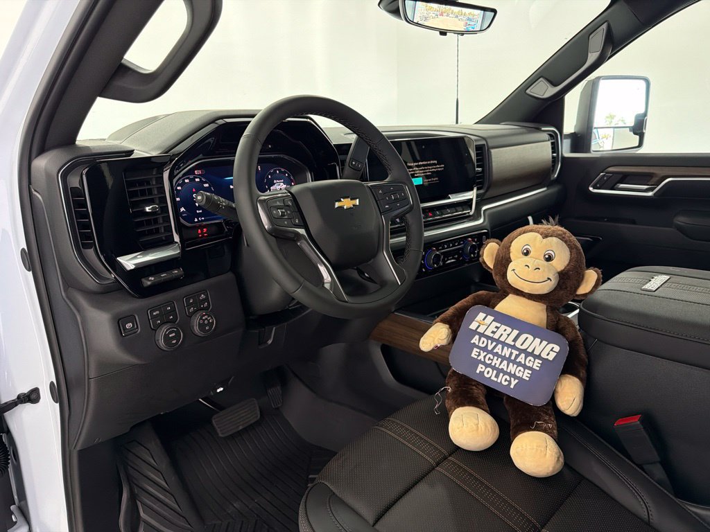New 2026 Chevrolet Silverado 2500 High Country w/ Technology Package AWD/4WD image 9