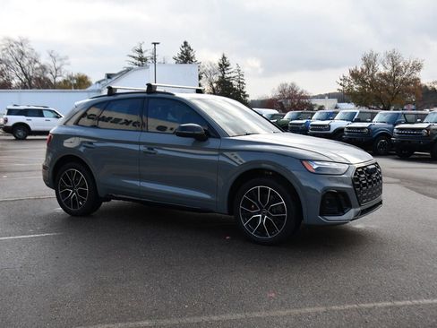 Used 2021 Audi SQ5 Prestige w/ Prestige Package image 8