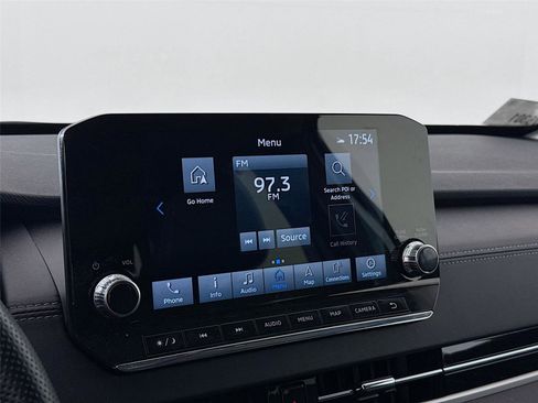 Used 2024 Mitsubishi Outlander SEL image 12