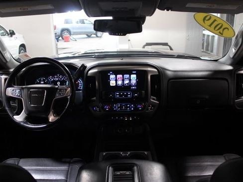 Used 2019 GMC Sierra 2500 Denali w/ LPO, Protection Package AWD/4WD image 2