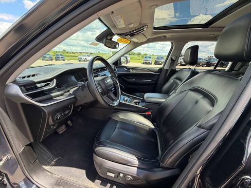 Used 2024 Jeep Grand Cherokee Limited 4xe AWD/4WD image 16