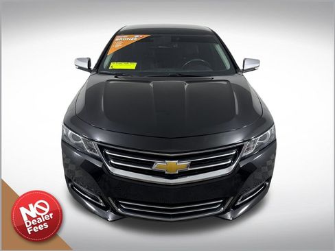 Used 2017 Chevrolet Impala Premier w/ Enhanced Convenience Package FWD image 9