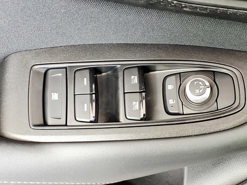 Used 2025 Subaru Outback Premium w/ Popular Package #1A AWD/4WD image 15