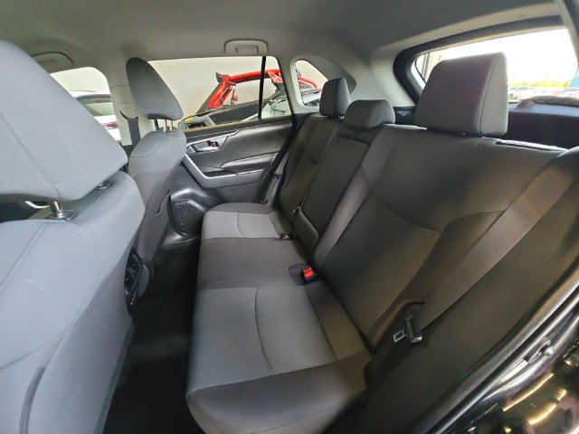 Used 2025 Toyota RAV4 XLE AWD/4WD image 22