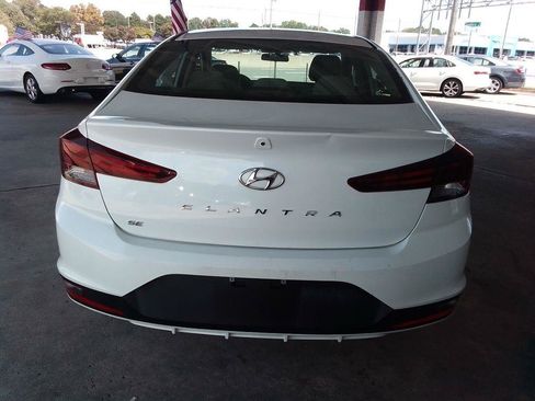Used 2019 Hyundai Elantra SE FWD image 6
